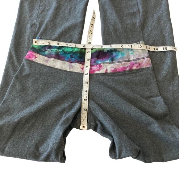 Lululemon Groove Pant Blurred Blossoms Heathered Fossil Flare Yoga Pants *FLAWS* - Picture 11 of 13